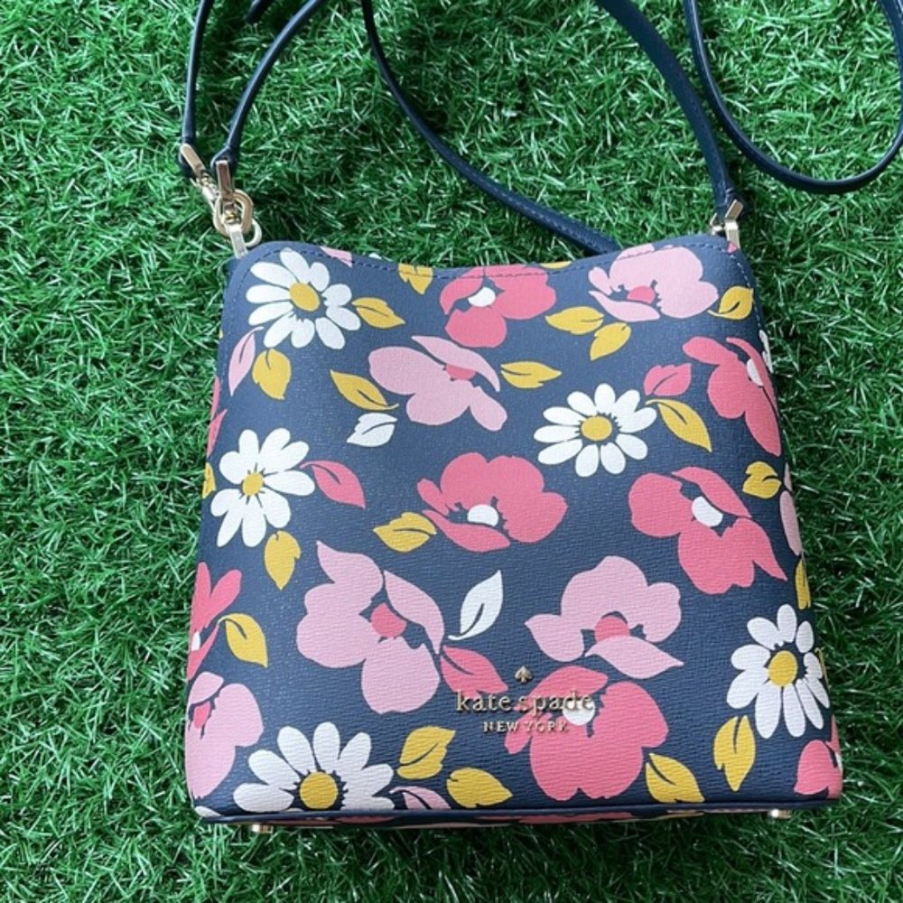 Kate Spade Darcy Small Bucket Bag Road Trip Floral Blue Multi